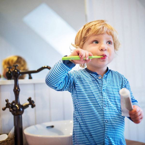 Brushing teeth